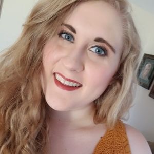 Meet your Posher, Melaina